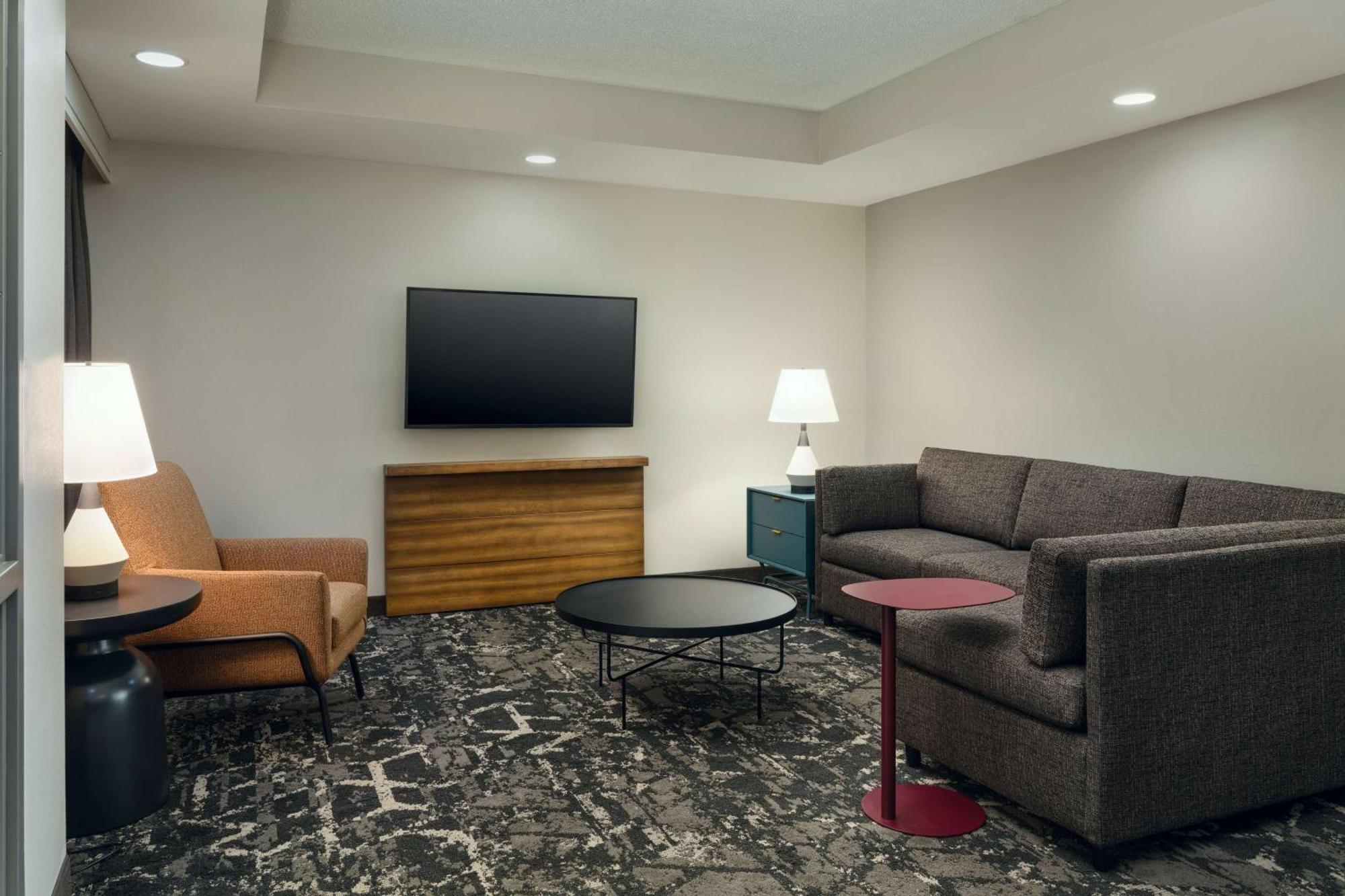 Embassy Suites By Hilton Hampton Convention Center Eksteriør bilde