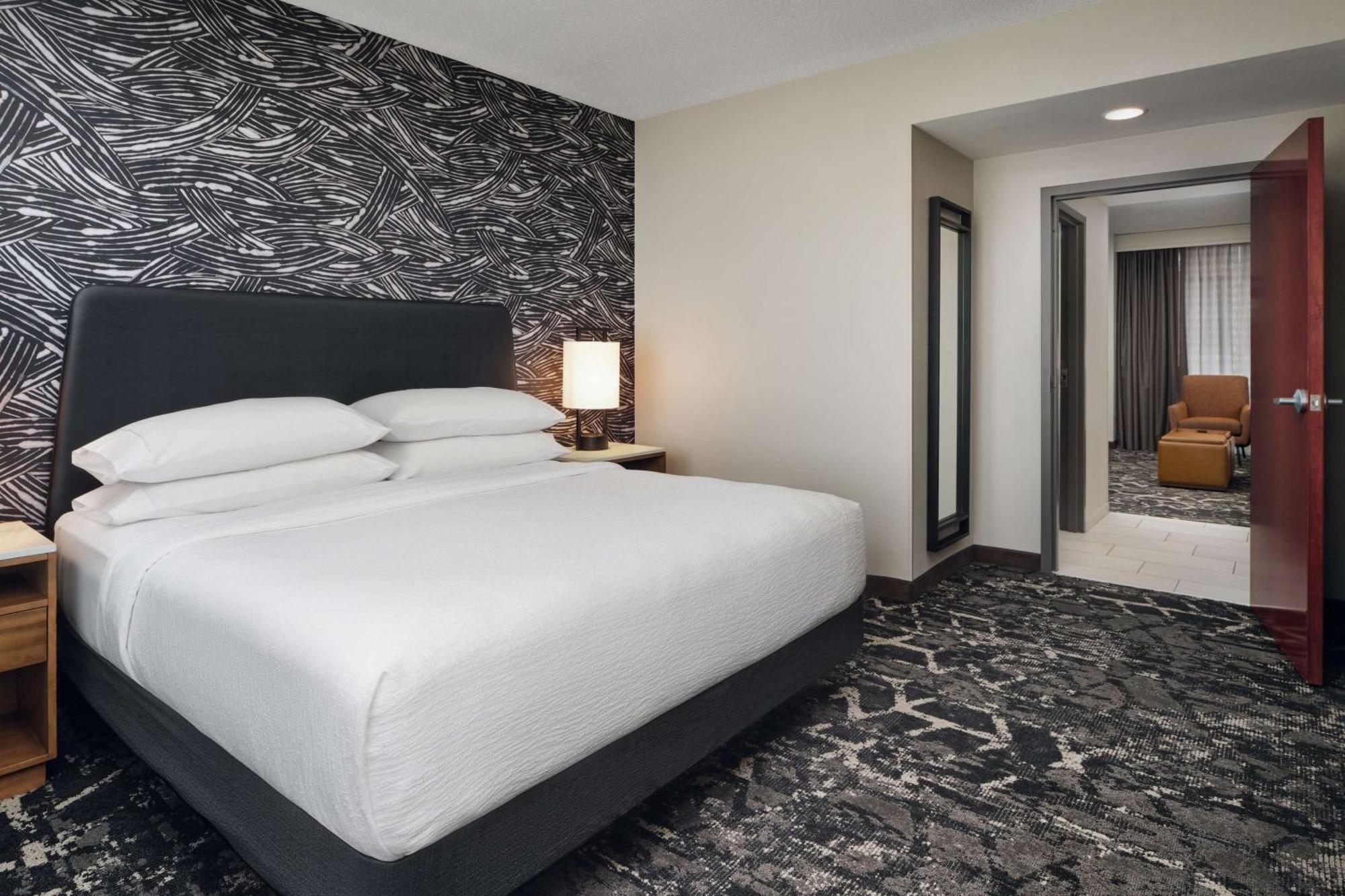 Embassy Suites By Hilton Hampton Convention Center Eksteriør bilde