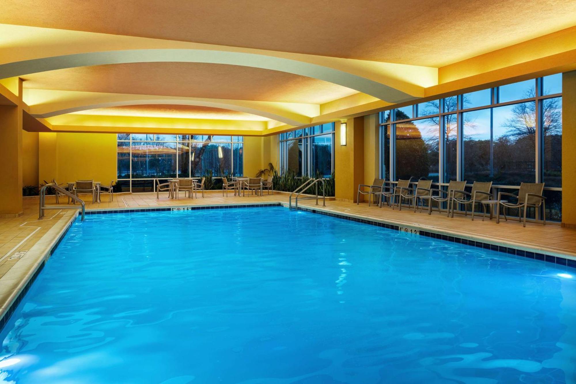 Embassy Suites By Hilton Hampton Convention Center Eksteriør bilde